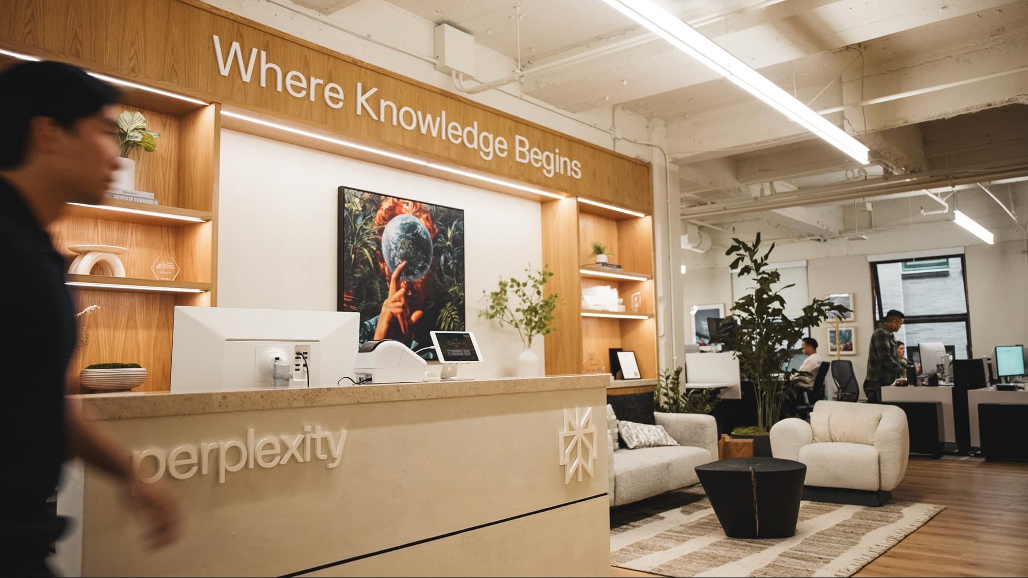 Omnistra office reception